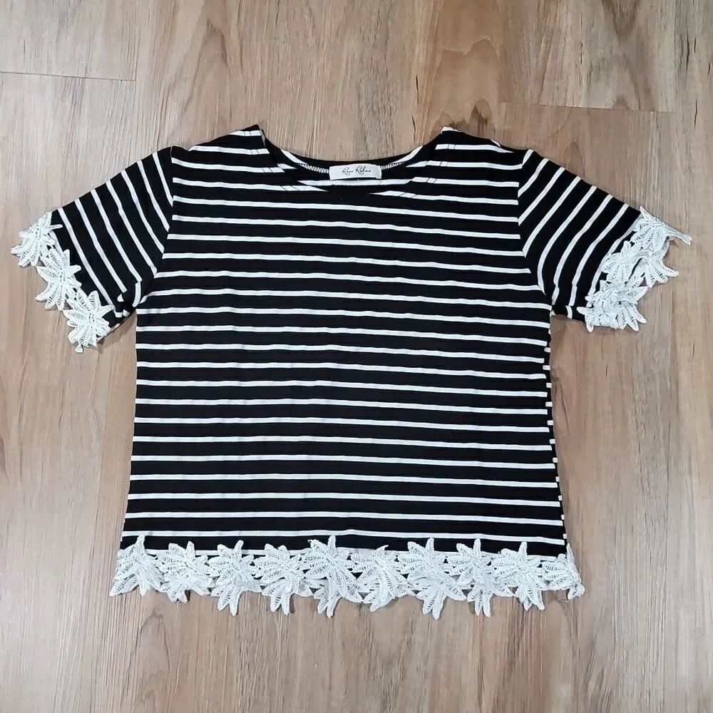 🔺️Rosa Rubus Black Striped Lace Lined Short Sleeve Crop Top Small